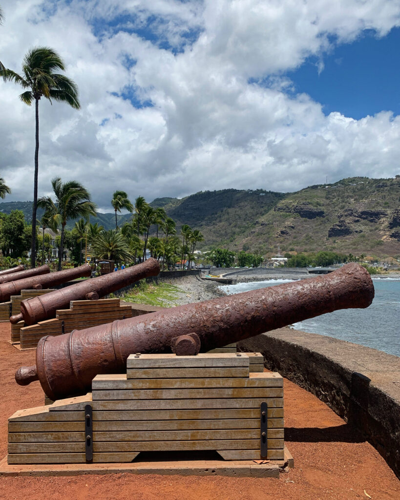 Les canons de Saint Denis, île de la Réunion